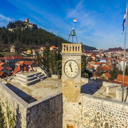 Studio Apartmani Kaja I Iva Sinj Buitenkant foto