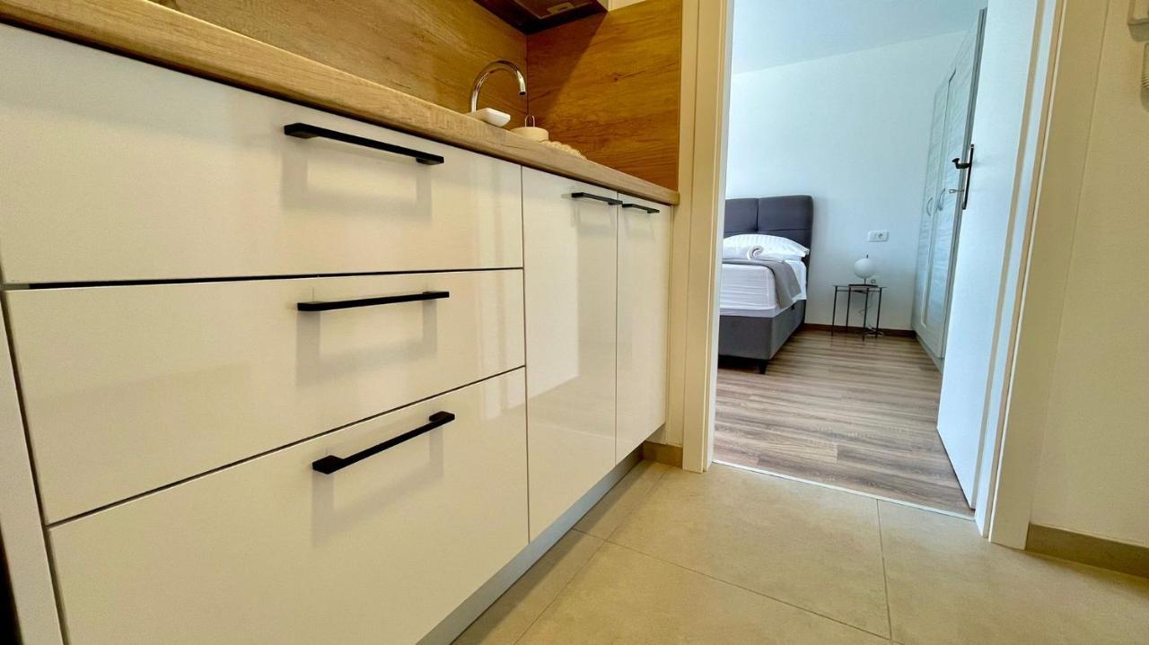 Studio Apartmani Kaja I Iva Sinj Buitenkant foto
