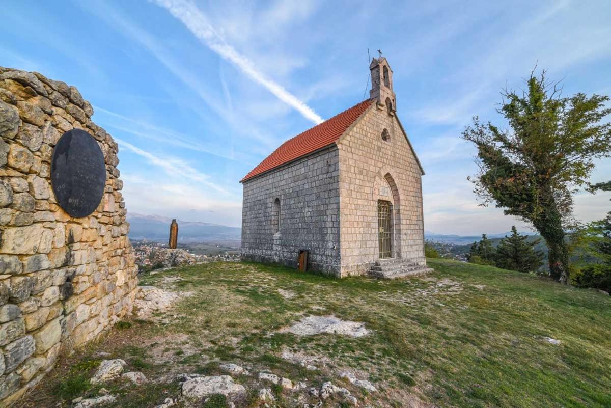 Studio Apartmani Kaja I Iva Sinj Buitenkant foto