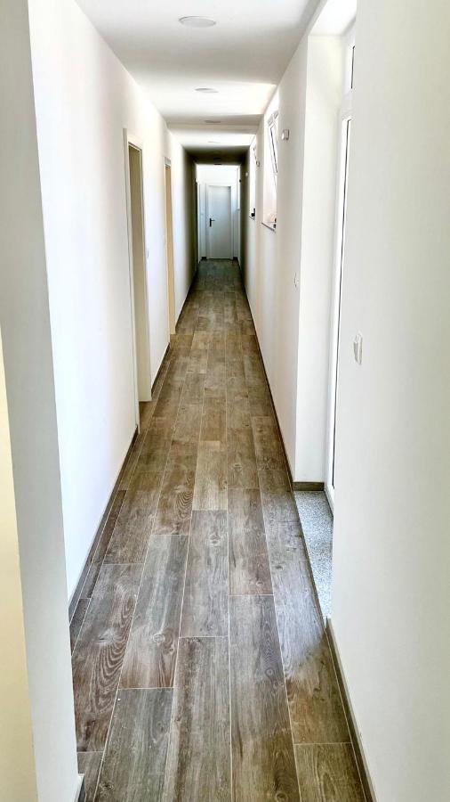 Studio Apartmani Kaja I Iva Sinj Buitenkant foto