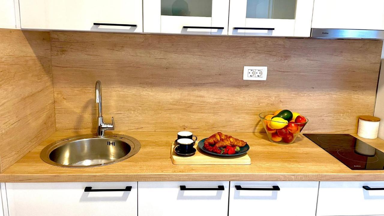 Studio Apartmani Kaja I Iva Sinj Buitenkant foto